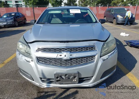 2013 Chevrolet Malibu 1Ls z USA, uszkodzony, nr VIN 1G11B5SA1DF138255